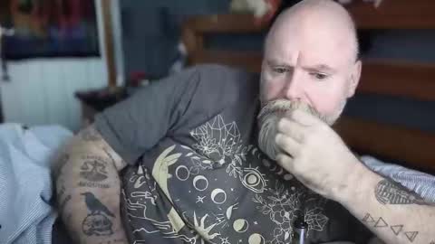 Snapshot of tattooeddilf01 chatting on September 2025 09:58:02 AM Tattooeddilf 01 online show from September 2025 09:58:02 AM