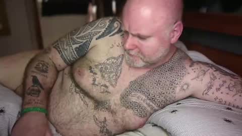 Tattooeddilf 01 online show from February 2026 12:23:01 AM