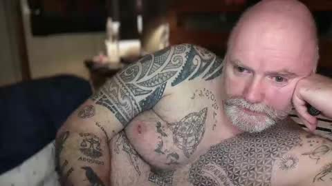 Tattooeddilf 01 online show from April 2026 10:38:01 PM