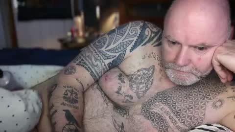 Tattooeddilf 01 online show from May 2026 05:05:01 AM