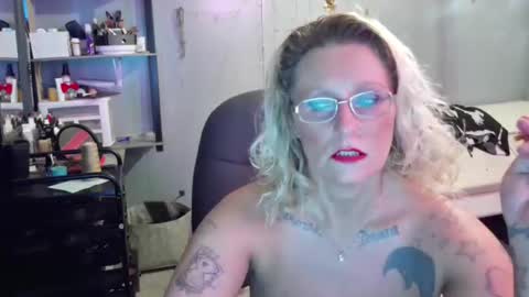 Snapshot of tattooeddirtyteacher chatting on January 2025 09:24:02 AM Lisa Lovely online show from January 2025 09:24:02 AM