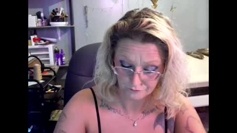 Snapshot of tattooeddirtyteacher chatting on January 2025 06:04:01 PM Lisa Lovely online show from January 2025 06:04:01 PM