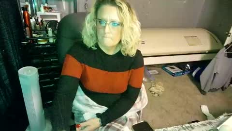 Snapshot of tattooeddirtyteacher chatting on February 2025 09:05:02 PM Lisa Lovely online show from February 2025 09:05:02 PM