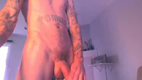 Snapshot of tattooednudedude chatting on January 2025 01:21:01 PM Mr. Favorite online show from January 2025 01:21:01 PM