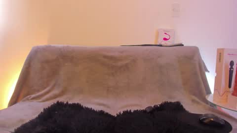 Tatoo foxx online show from February 2026 01:10:01 PM