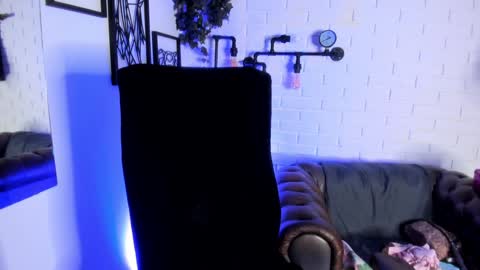 Snapshot of tattybunny chatting on December 2024 07:05:01 PM Tatty online show from December 2024 07:05:01 PM