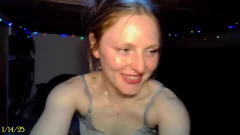 Snapshot of tatum__kahlo chatting on January 2025 09:41:01 PM TATUM ALL MY LINKS online show from January 2025 09:41:01 PM