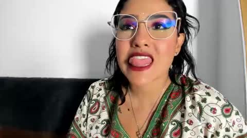 Snapshot of taty_gomez_ chatting on May 2026 03:35:02 AM Tatiana Gomez online show from May 2026 03:35:02 AM