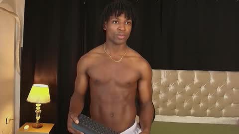 Snapshot of tau_montes chatting on February 2026 02:17:02 AM tau_montes online show from February 2026 02:17:02 AM