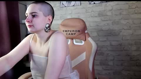 Taya online show from February 2026 03:39:01 PM