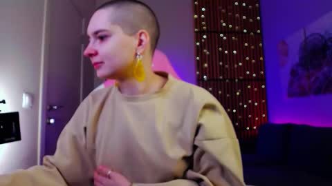 Taya online show from February 2026 01:05:02 PM