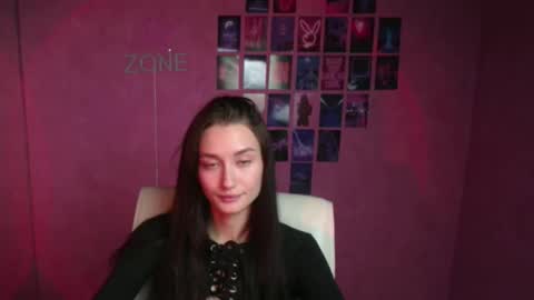 Snapshot of tayavibe chatting on November 2025 06:36:01 AM Taya online show from November 2025 06:36:01 AM