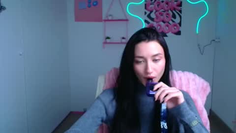 Snapshot of tayavibe chatting on November 2025 06:35:01 AM Taya online show from November 2025 06:35:01 AM