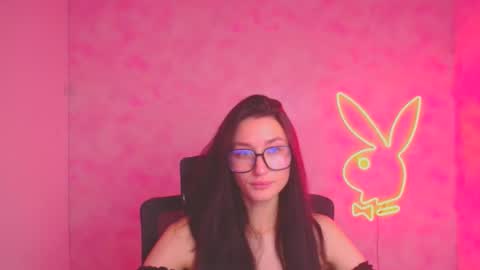 Snapshot of tayavibe chatting on November 2025 06:23:02 AM Taya online show from November 2025 06:23:02 AM