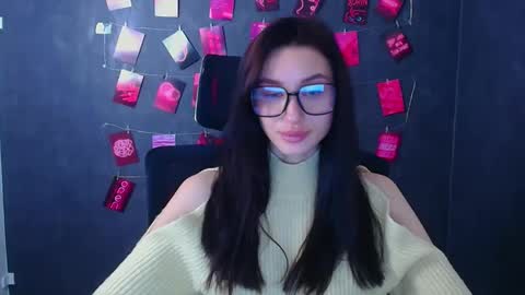 Snapshot of tayavibe chatting on December 2025 12:25:02 PM Taya online show from December 2025 12:25:02 PM