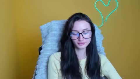 Snapshot of tayavibe chatting on December 2025 12:58:02 PM Taya online show from December 2025 12:58:02 PM