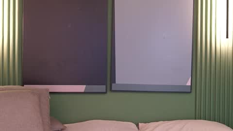 Teylor  Kim online show from September 2025 05:05:02 PM