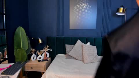 Snapshot of taylor_bennet chatting on February 2025 06:15:02 PM Taylor Bennet online show from February 2025 06:15:02 PM