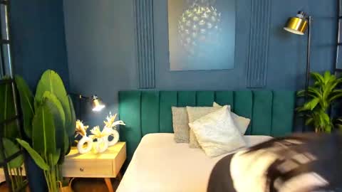 Snapshot of taylor_bennet chatting on February 2025 06:35:01 PM Taylor Bennet online show from February 2025 06:35:01 PM