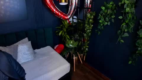 Snapshot of taylor_bennet chatting on February 2025 12:05:02 PM Taylor Bennet online show from February 2025 12:05:02 PM