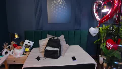 Snapshot of taylor_bennet chatting on February 2025 12:11:01 PM Taylor Bennet online show from February 2025 12:11:01 PM