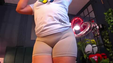 Snapshot of taylor_bennet chatting on February 2025 07:21:01 PM Taylor Bennet online show from February 2025 07:21:01 PM