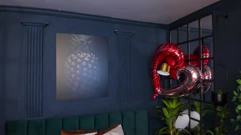 Snapshot of taylor_bennet chatting on February 2025 12:05:02 PM Taylor Bennet online show from February 2025 12:05:02 PM