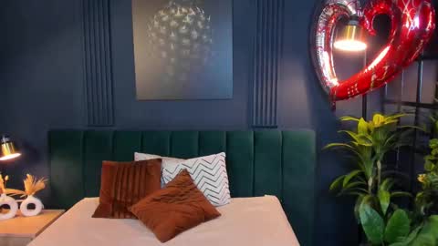 Snapshot of taylor_bennet chatting on February 2025 12:13:01 PM Taylor Bennet online show from February 2025 12:13:01 PM