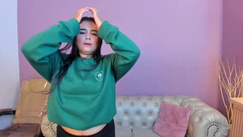 Snapshot of taylor_bennet chatting on September 2025 11:54:02 AM Taylor Bennet online show from September 2025 11:54:02 AM