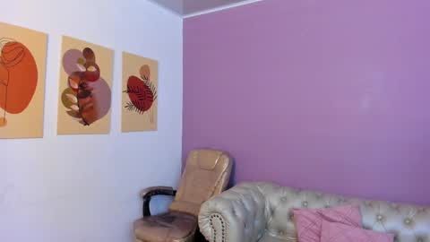 Snapshot of taylor_bennet chatting on September 2025 12:06:01 PM Taylor Bennet online show from September 2025 12:06:01 PM