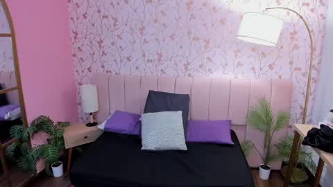 Snapshot of taylor_bennet chatting on October 2025 12:14:02 PM Taylor Bennet online show from October 2025 12:14:02 PM