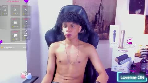 Snapshot of taylor_black_01 chatting on February 2026 12:20:01 AM taylor_black_01 online show from February 2026 12:20:01 AM