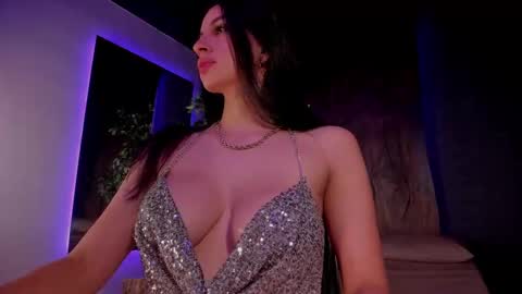 Snapshot of taylor_jonnees chatting on February 2025 03:51:02 PM Taylor Help me to get 100 thumbs up online show from February 2025 03:51:02 PM