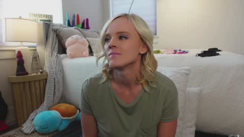 Taylor --  online show from January 2025 05:52:02 PM