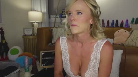 Taylor --  online show from September 2025 10:18:01 AM