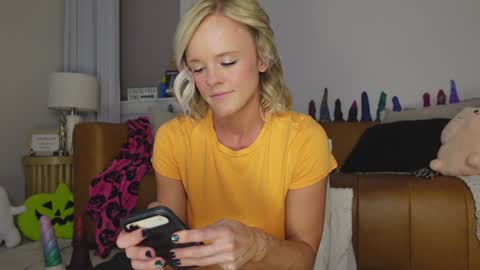 Taylor --  online show from October 2025 10:03:02 AM