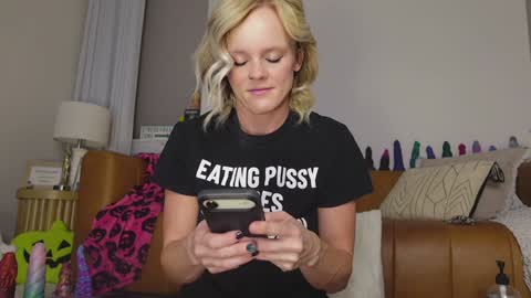 Taylor --  online show from October 2025 10:11:02 AM