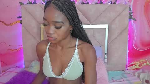 Oriana online show from October 2025 11:06:01 AM