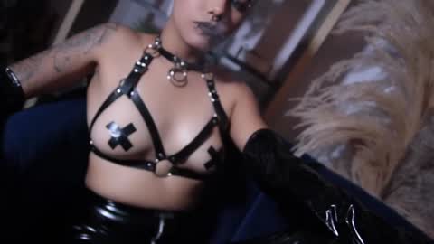 Taylor online show from December 2024 06:16:01 PM