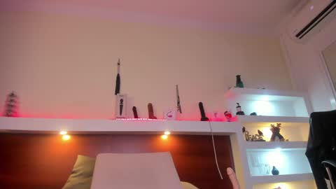 Taylor online show from January 2025 10:44:02 PM