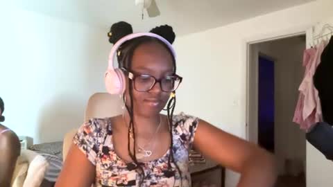 Snapshot of taylorsosweets chatting on July 2026 01:25:01 AM Taylor online show from July 2026 01:25:01 AM