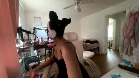 Snapshot of taylorsosweets chatting on August 2026 07:34:02 PM Taylor online show from August 2026 07:34:02 PM