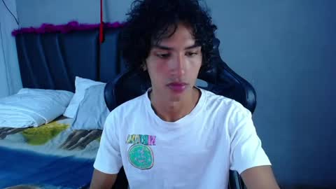 Tayron online show from May 2026 05:53:02 PM