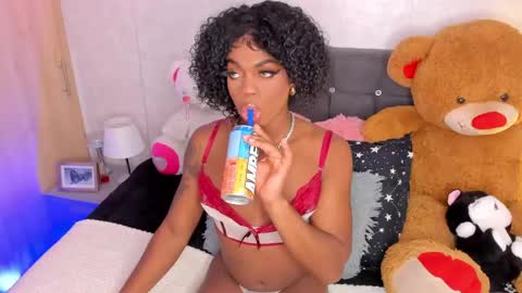 Snapshot of tayssa_maravilh chatting on June 2026 04:08:01 AM TAYSSA ONLINE FROM 0630 PM - 1130 PM COLOMBIAN HOUR online show from June 2026 04:08:01 AM