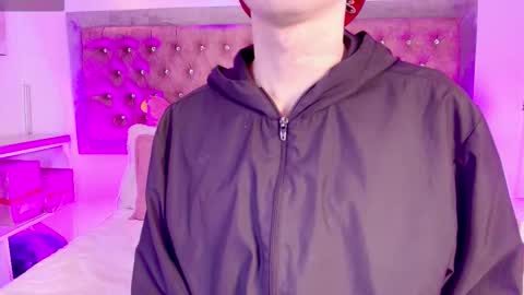 Sofia online show from January 2026 12:07:02 PM