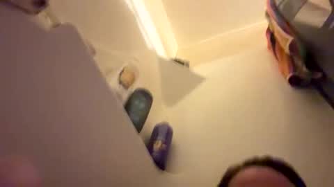 Snapshot of tbeebe12 chatting on November 2025 01:04:02 AM Lilbeebs online show from November 2025 01:04:02 AM