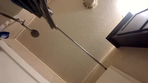 Snapshot of tbeebe12 chatting on November 2025 12:24:02 AM Lilbeebs online show from November 2025 12:24:02 AM