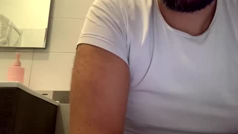 Tbest1986 online show from October 2025 07:20:01 AM