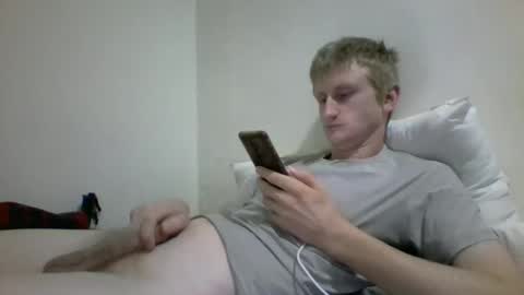 Snapshot of tcute0 chatting on March 2026 07:34:01 AM tcute0 online show from March 2026 07:34:01 AM