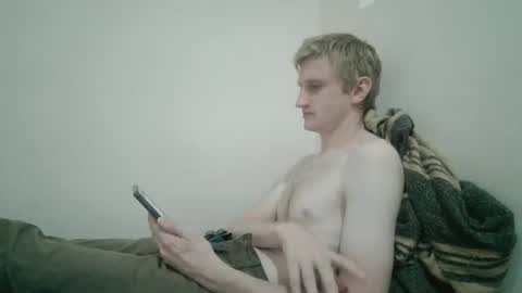 Snapshot of tcute0 chatting on April 2026 01:06:01 AM tcute0 online show from April 2026 01:06:01 AM